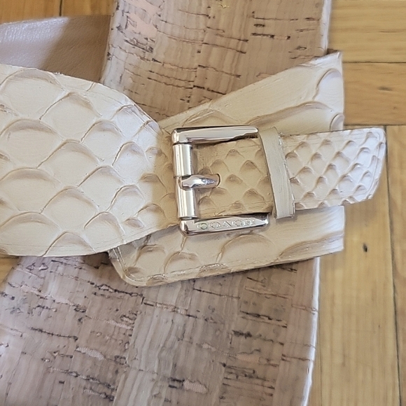 COACH Women's Sunny Sanke Cut Leather Sandals 10 - Picture 2 of 8